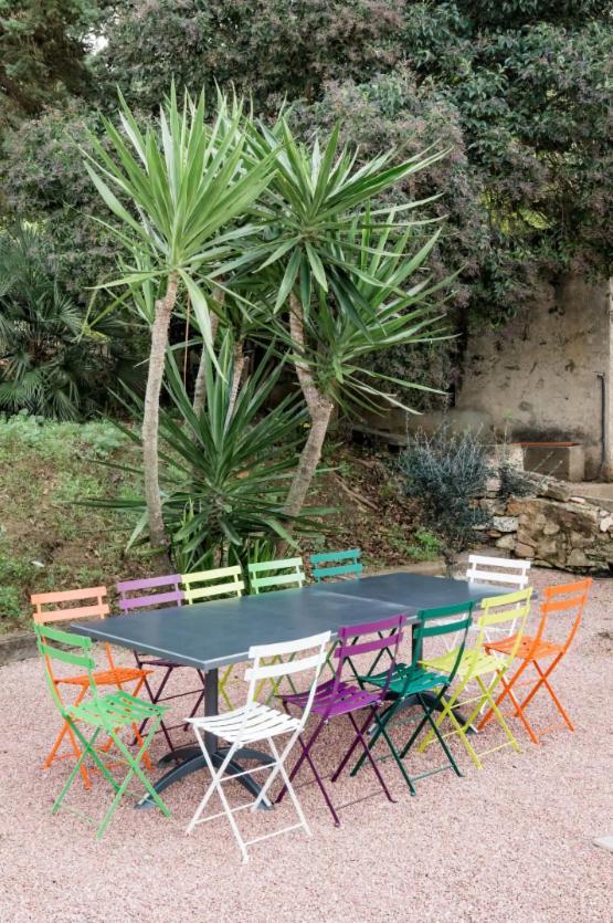 Can Rovira - Stunning Neoclassical Mansion, Just 20 Min Drive From Barcelona City Center, Ideal For Groups And Families Alella Esterno foto