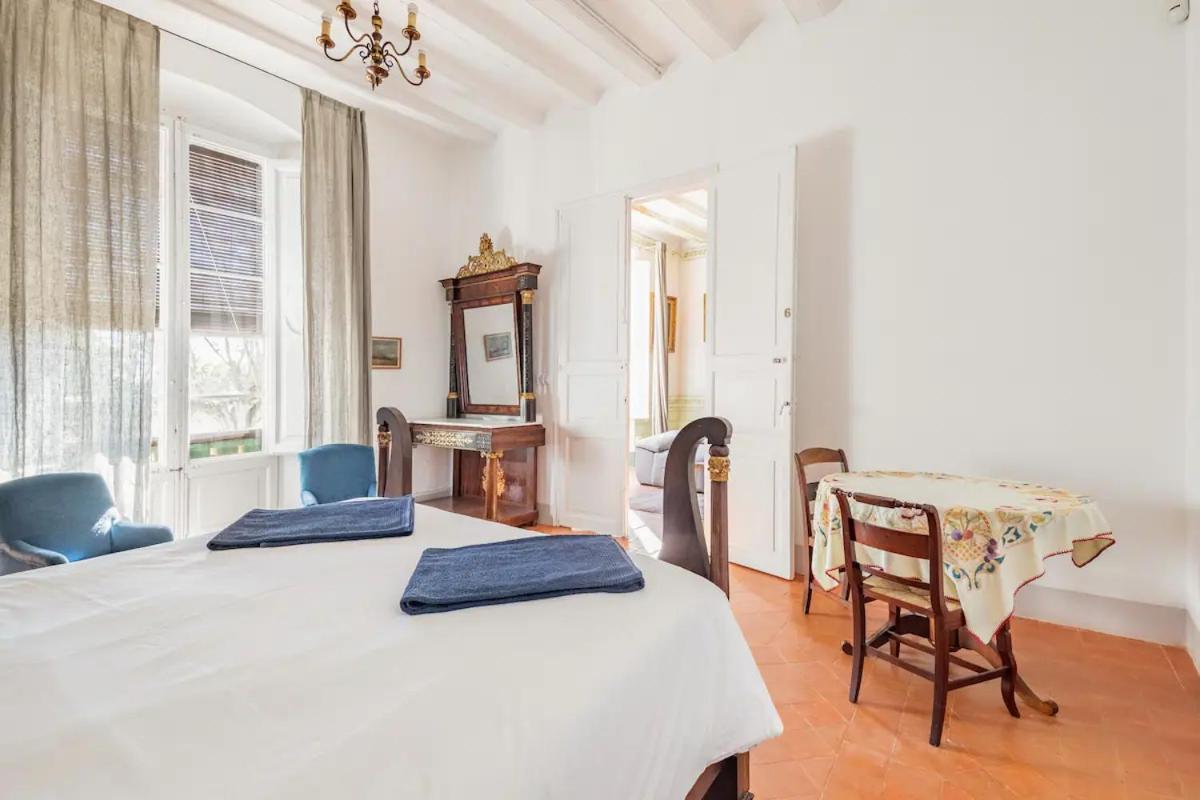 Can Rovira - Stunning Neoclassical Mansion, Just 20 Min Drive From Barcelona City Center, Ideal For Groups And Families Alella Esterno foto