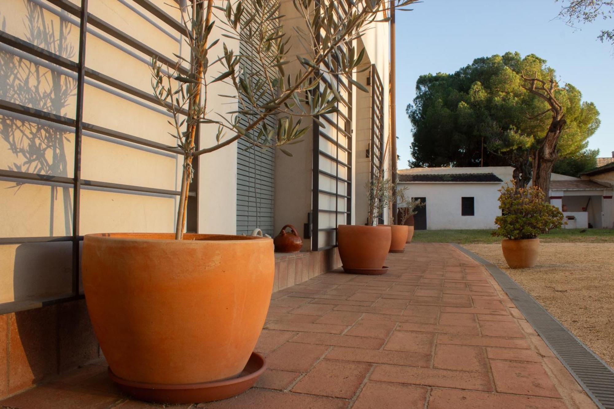 Can Rovira - Stunning Neoclassical Mansion, Just 20 Min Drive From Barcelona City Center, Ideal For Groups And Families Alella Esterno foto