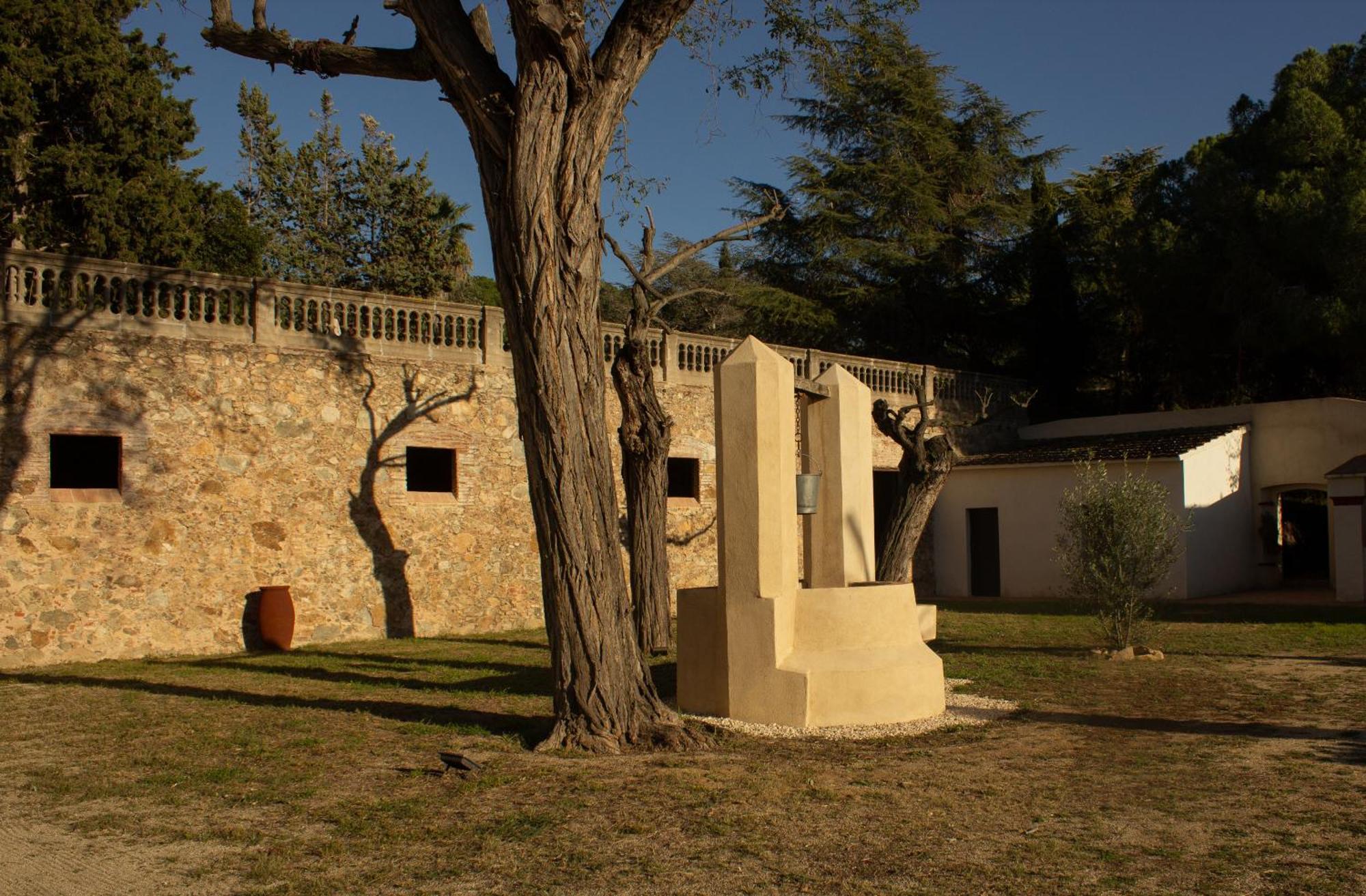 Can Rovira - Stunning Neoclassical Mansion, Just 20 Min Drive From Barcelona City Center, Ideal For Groups And Families Alella Esterno foto